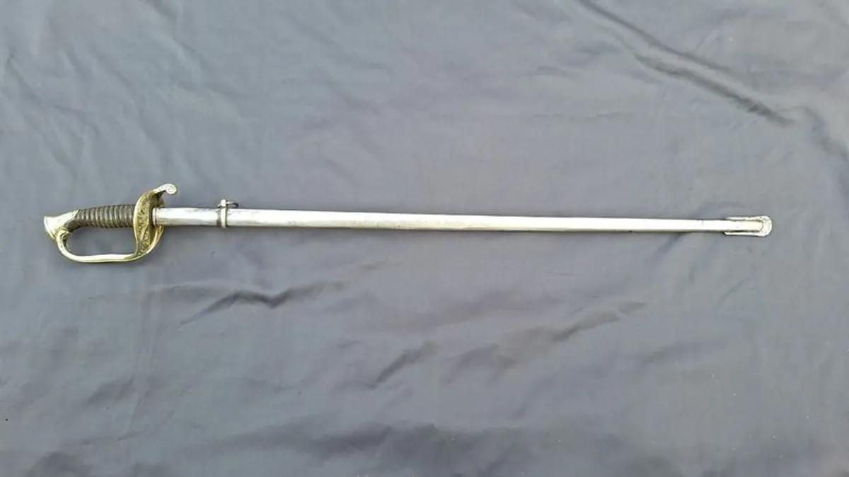 Antique French officers sword - Image 2