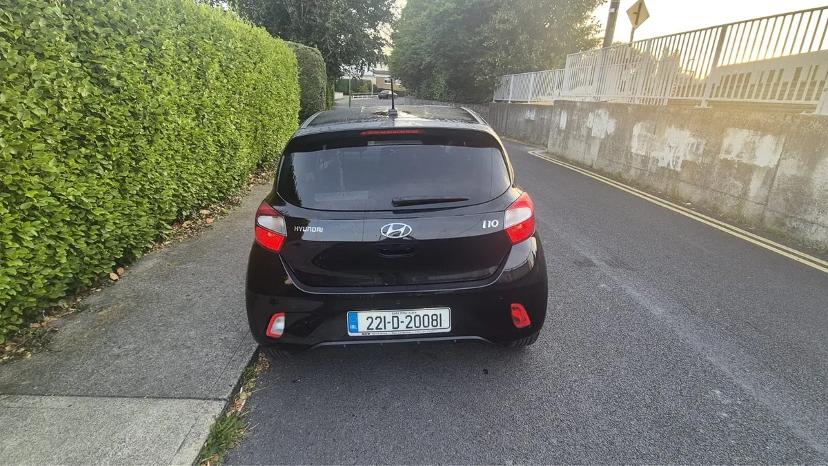 Hyundai i10 automatic - Image 2