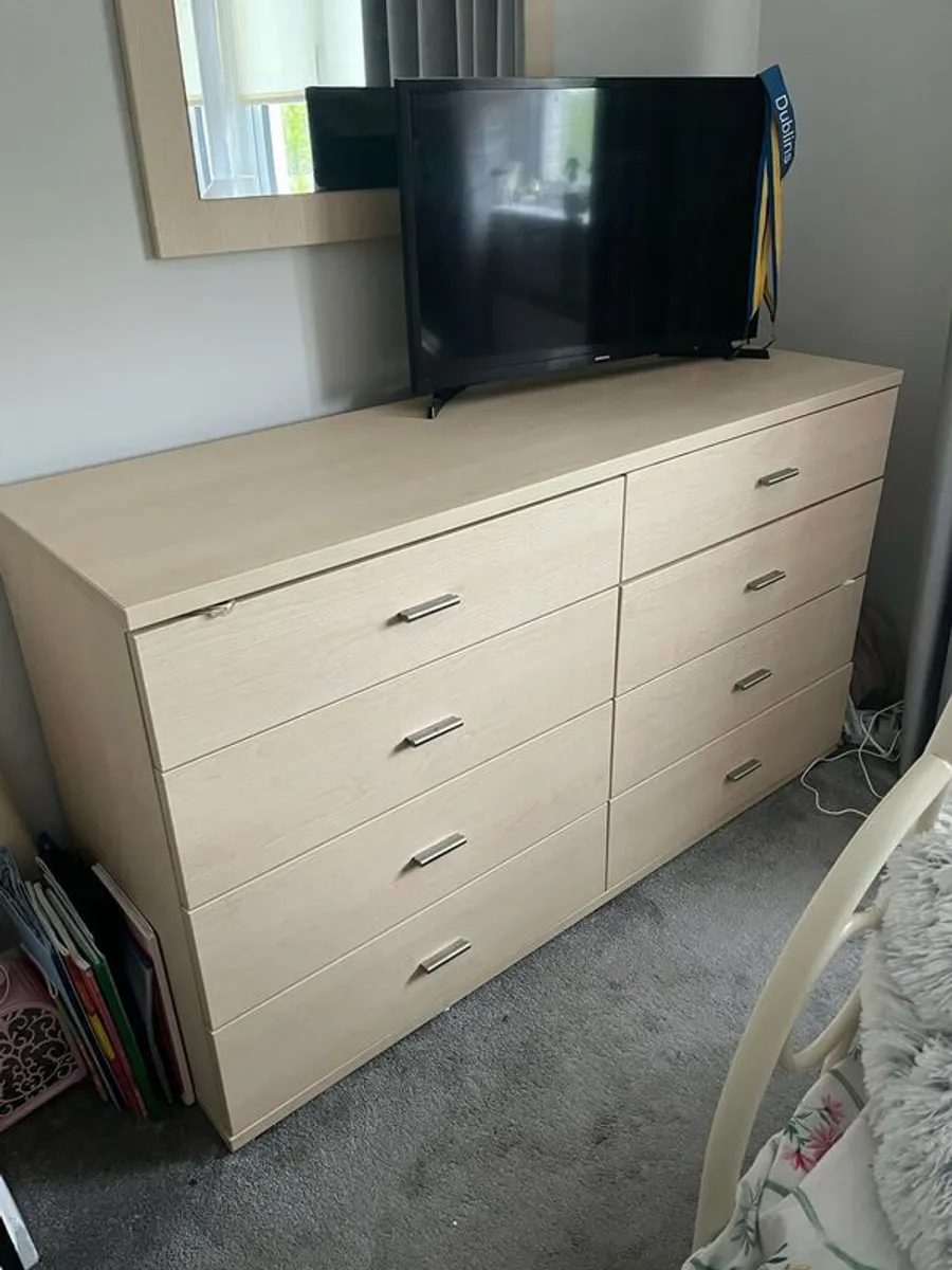 Large chest of drawers - Image 3