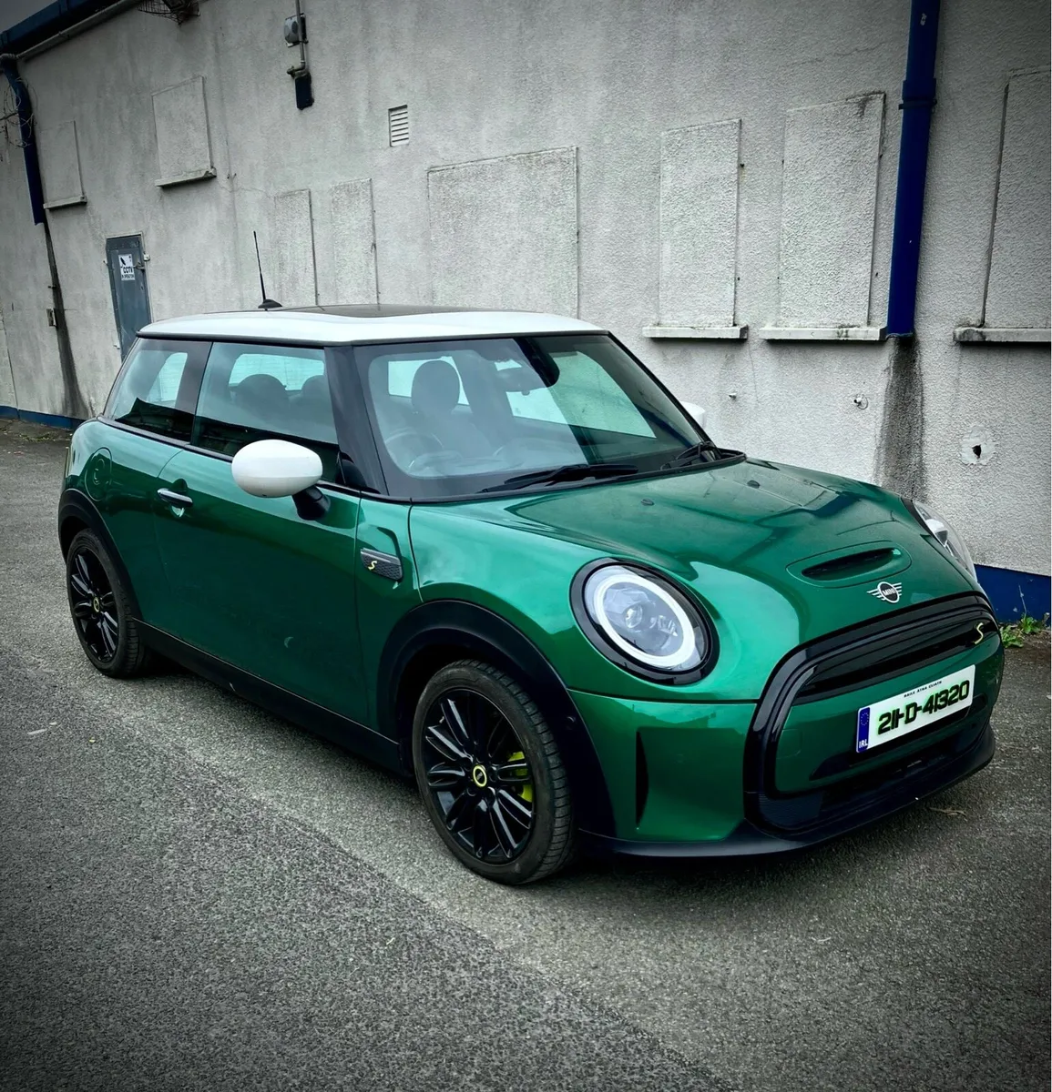 Mini Cooper S 2021 Electric - Image 1