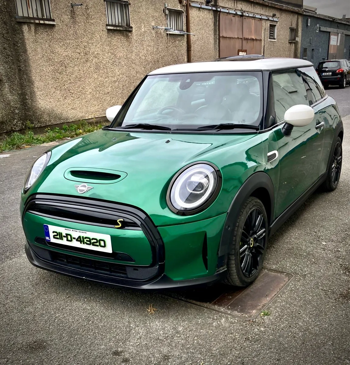 Mini Cooper S 2021 Electric - Image 2