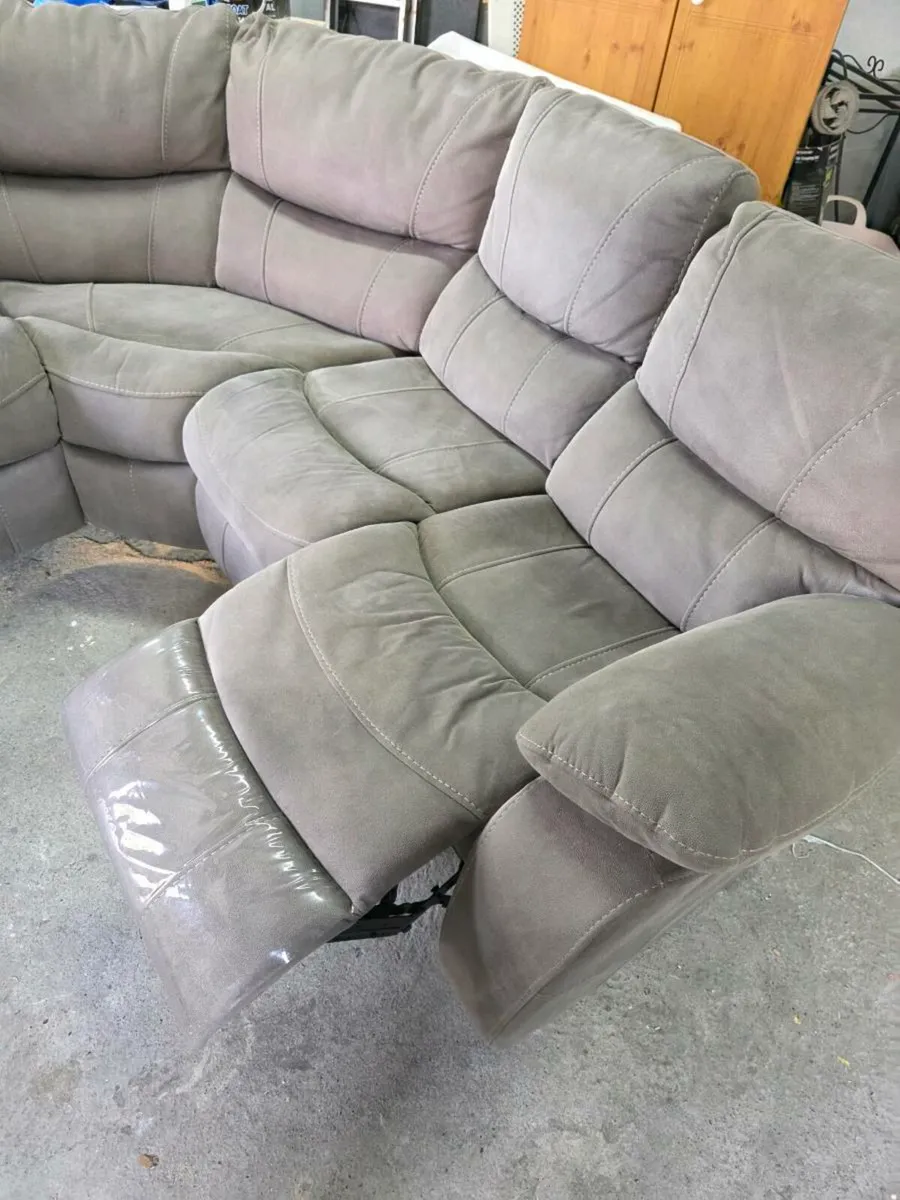 Corner Couch - Image 3