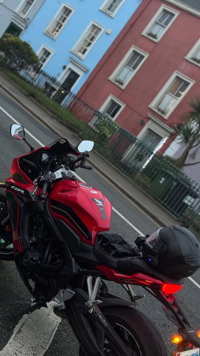 Honda CBR 650R 2023 RED - Image 4