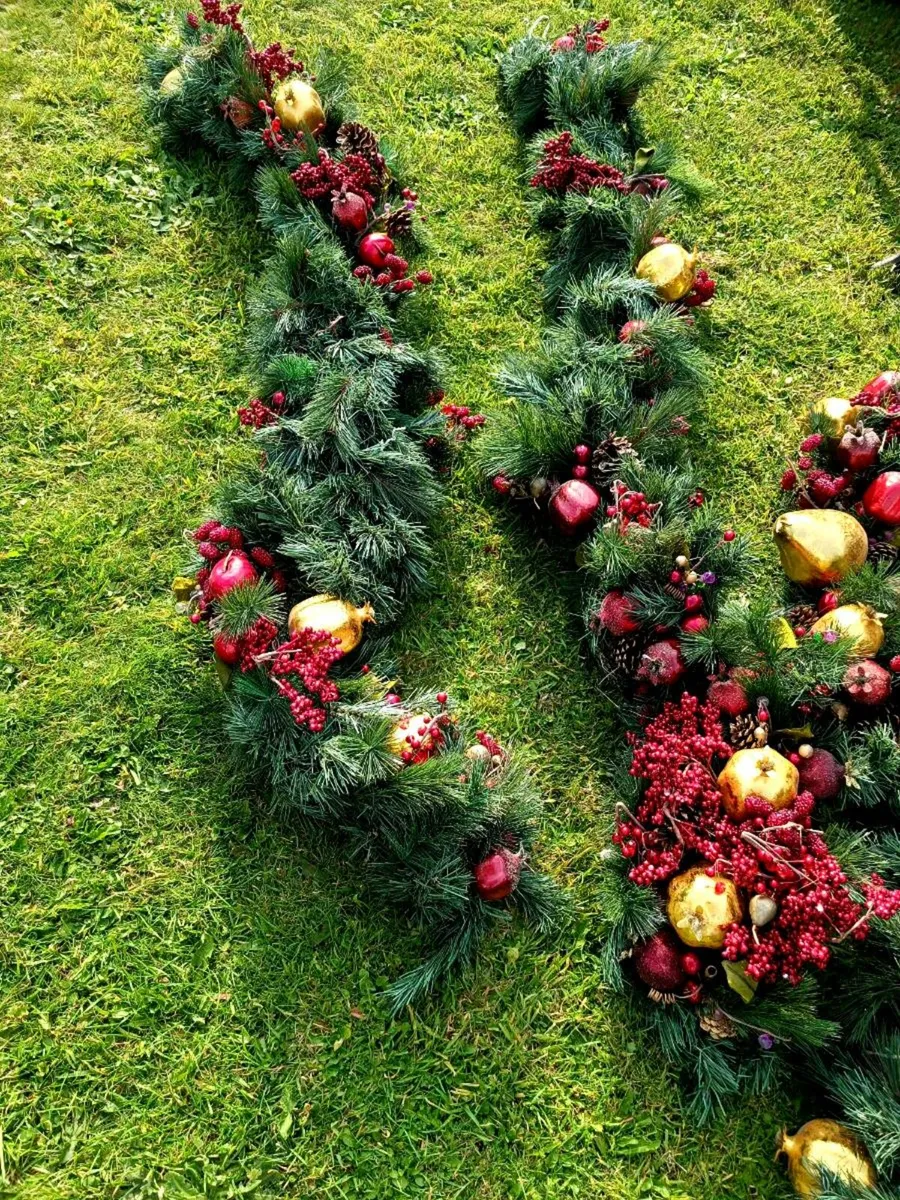 Christmas garland commercial - Image 1