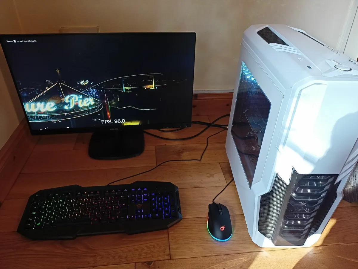 Gaming PC Computer Ryzen 7 with monitor - Image 1
