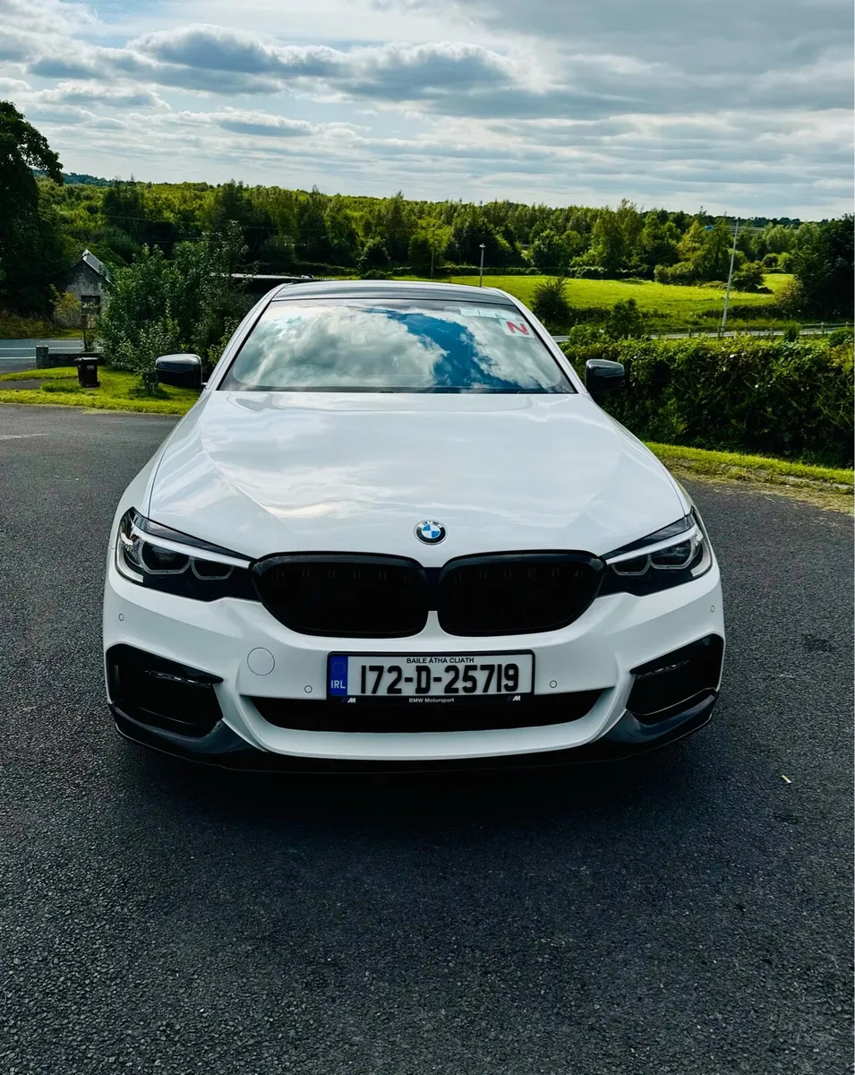 2017 BMW 5 Series 530e MSport - Image 2