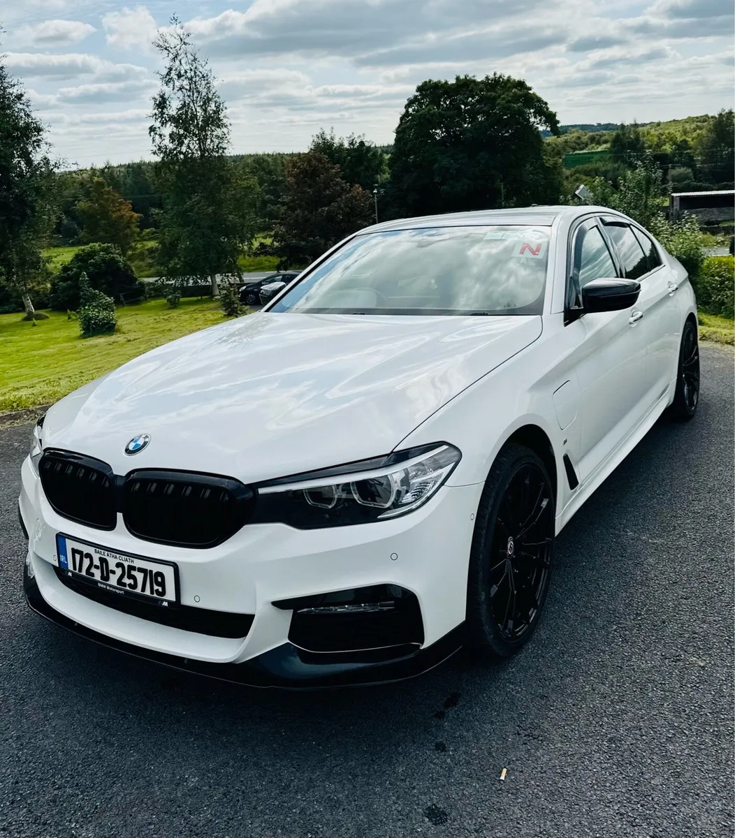 2017 BMW 5 Series 530e MSport - Image 3