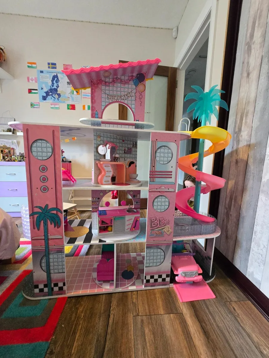 L.O.L. Doll House - Image 1