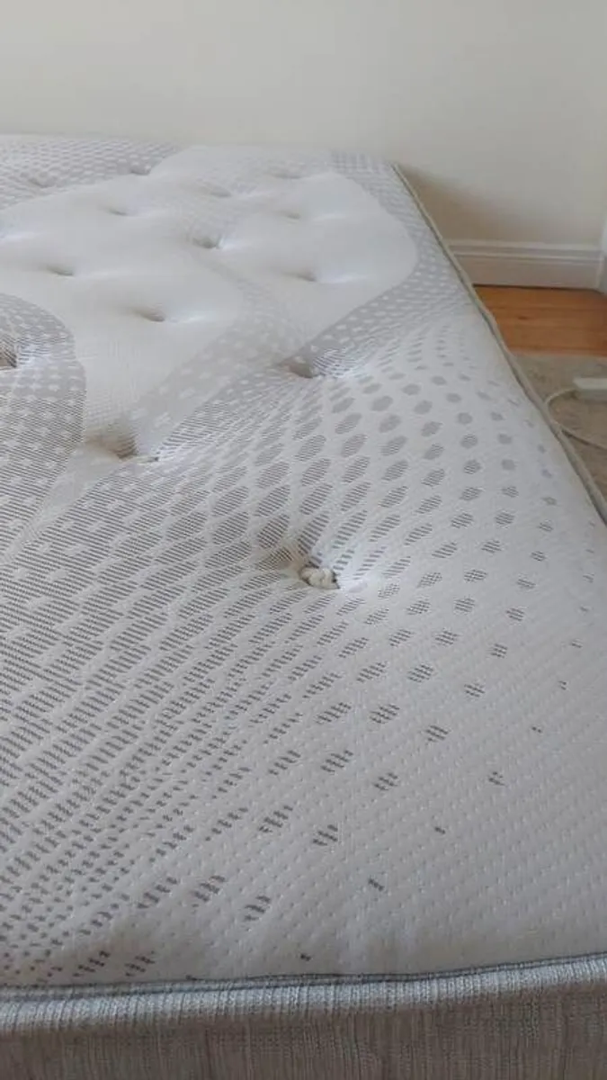 Super king JYSK mattress spring memory foam dreamzone golden s45 - Image 3