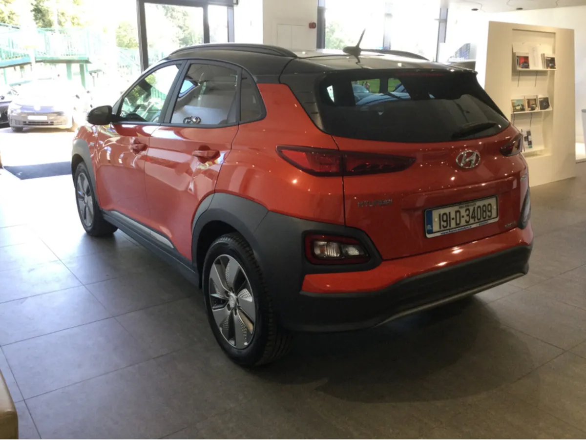 Hyundai KONA PREMIUM  EV 64KW ** ONLY 33K KMS ** L - Image 4