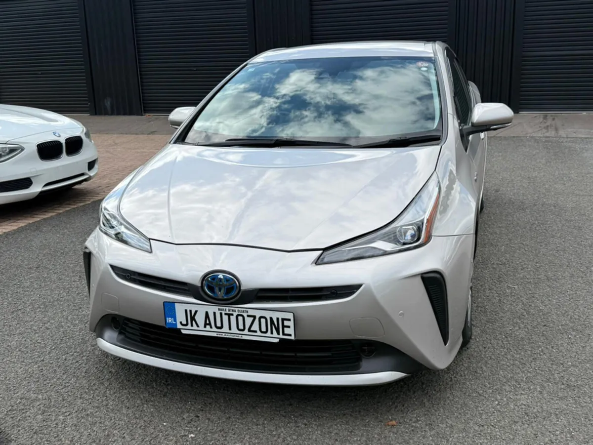 Toyota Prius 1.8 HYBRID AUTO - Image 3