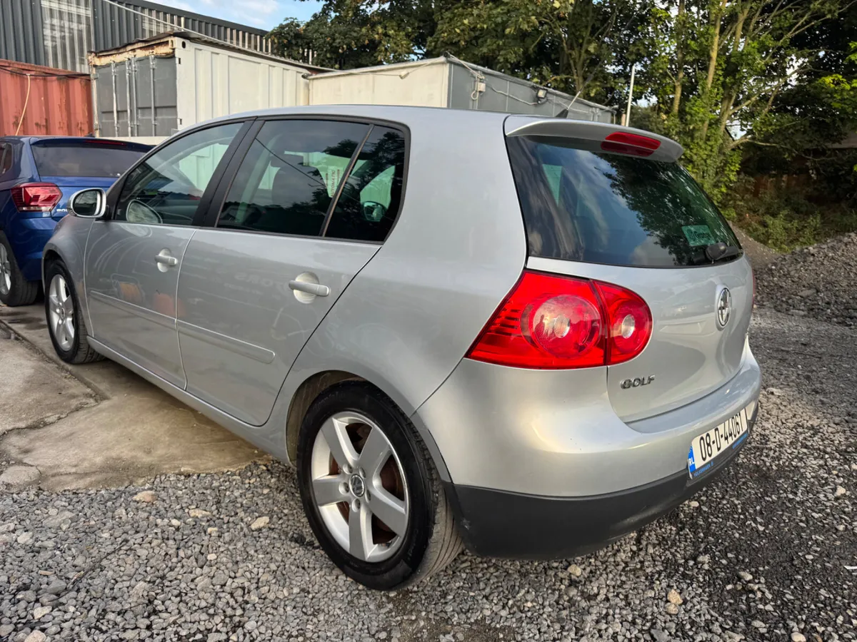 Volkswagen Golf Automatic - Image 3