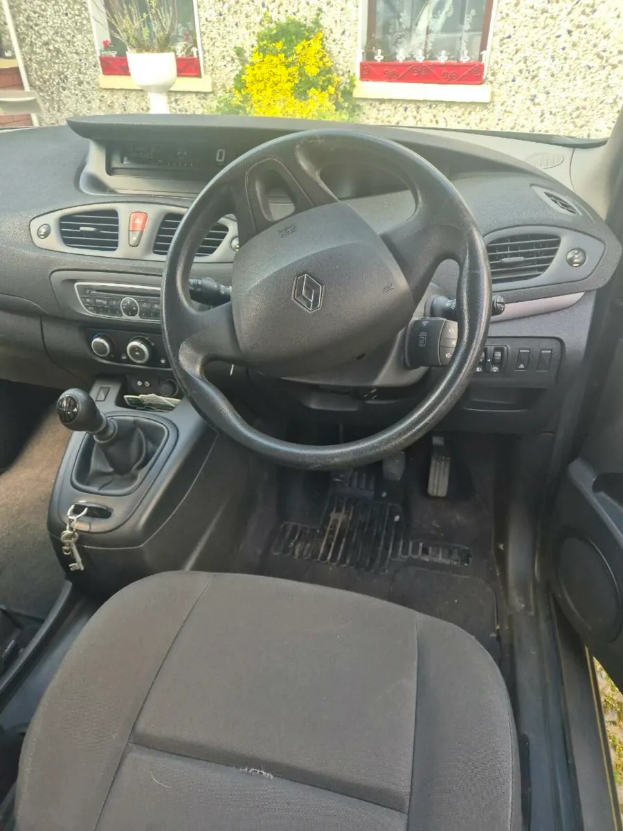 Renault Scenic - Image 4