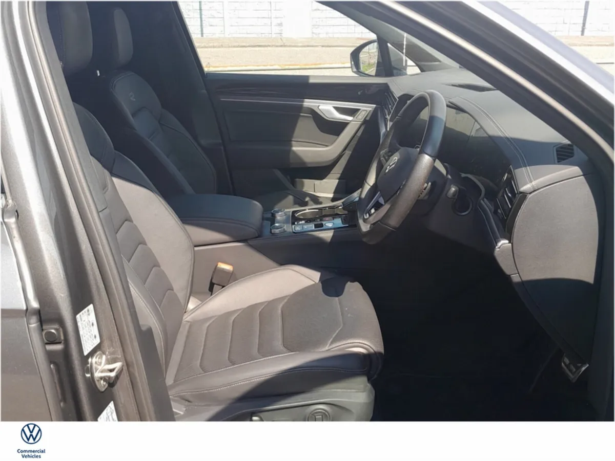 Volkswagen Touareg COMMERCIAL 3.0TDI 231BHP R-LINE - Image 3