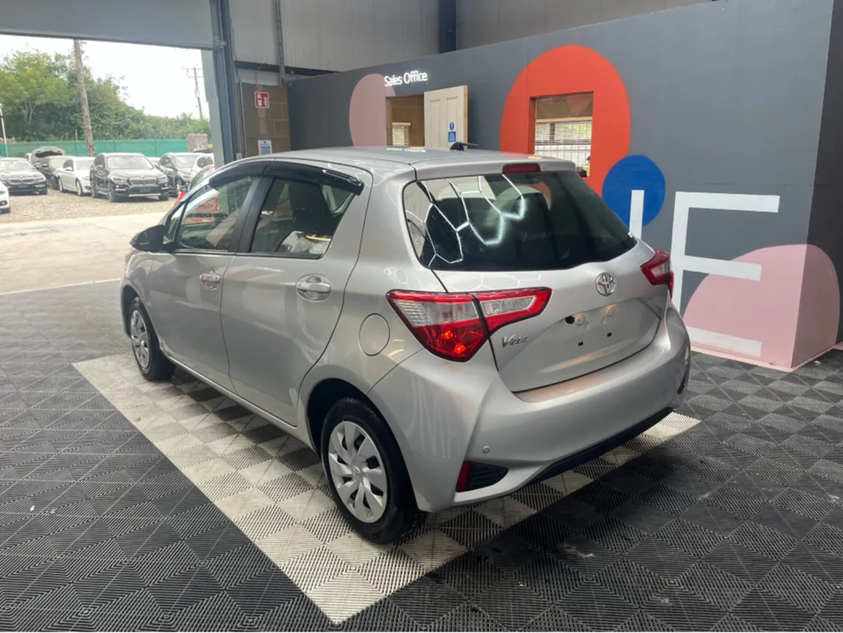 Toyota Vitz 1.0 PETROL / 51k KMs / REVERSE CAMERA - Image 4