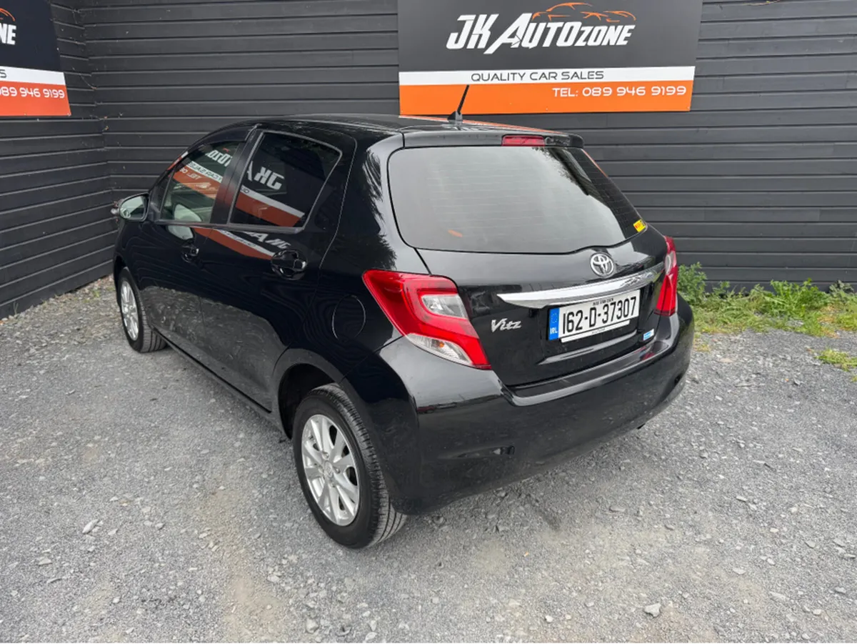 Toyota Yaris VITZ 5DR AUTO - Image 4