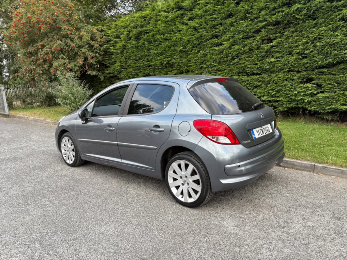 Peugeot 207 1.6 HDI ALLURE 92BHP 5DR - Image 4