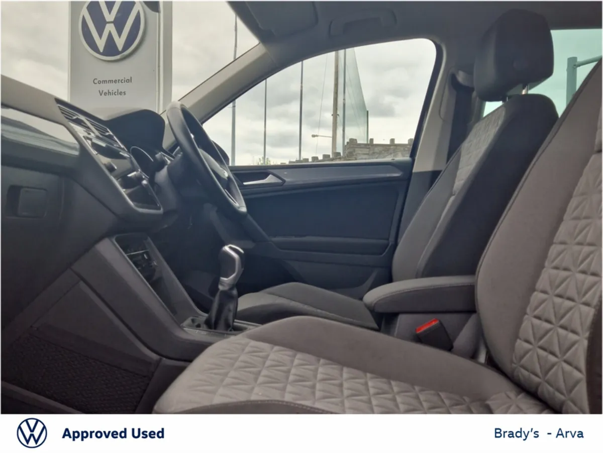 Volkswagen Tiguan LIFE 2.0 TDI MANUAL 6SPEED FWD 1 - Image 4