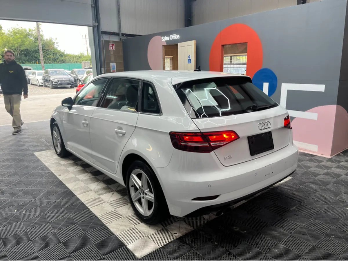 Audi A3 1.4 TFSI / 24k KMs / REVERSE CAMERA , ADAP - Image 4