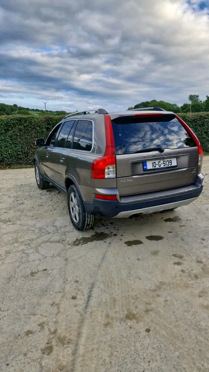 Volvo XC90 2.4D - Image 1