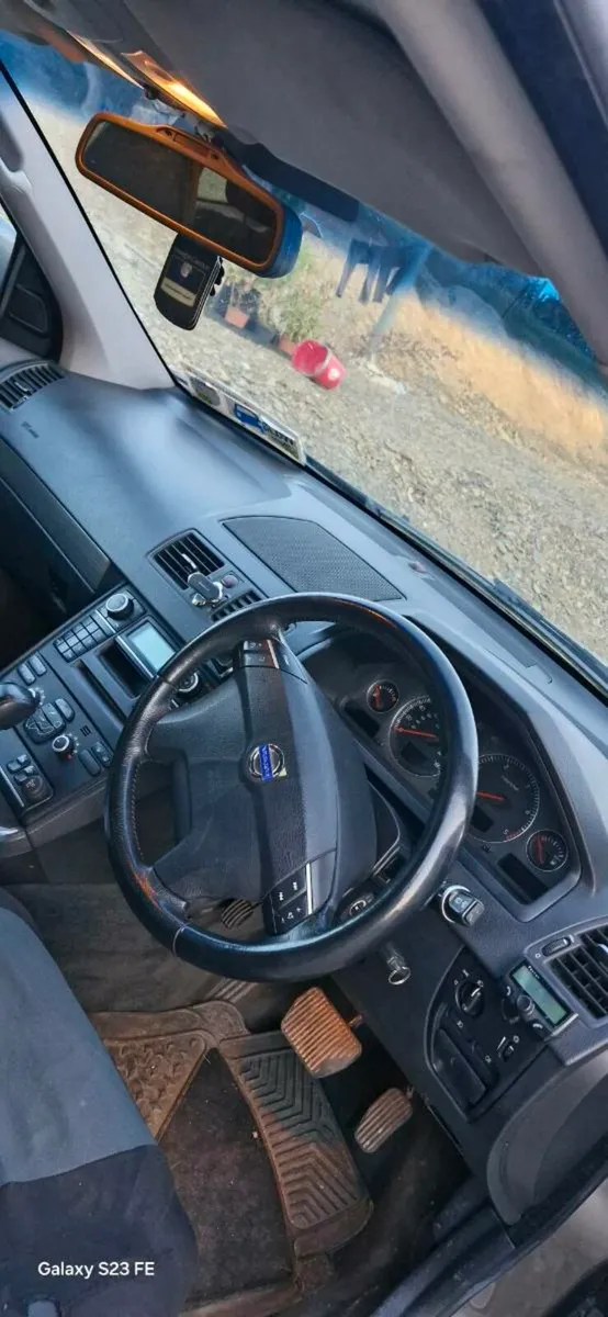 Volvo XC90 2.4D - Image 4