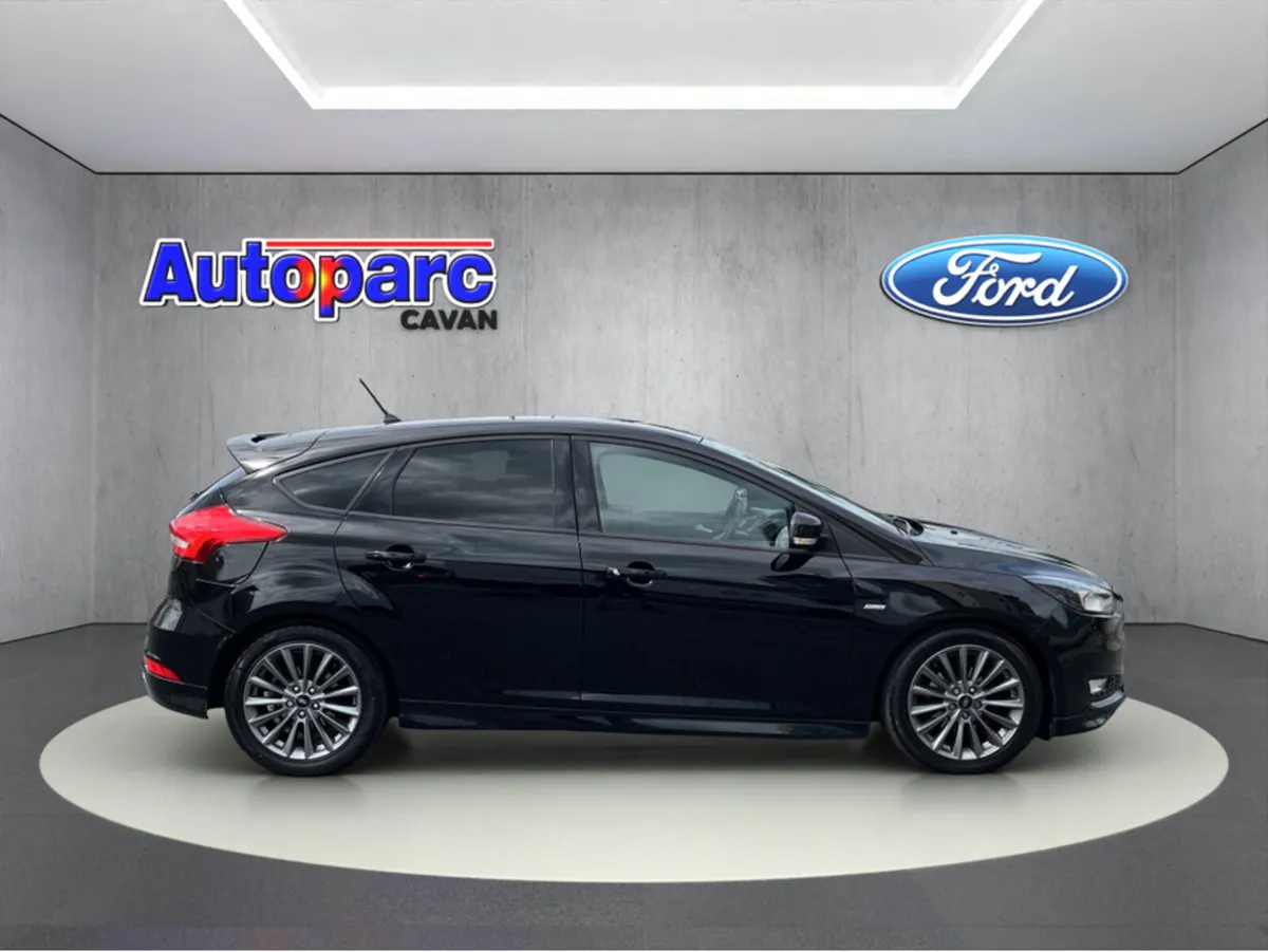Ford Focus ST-LINE 1.5 TD 120PS 6SPEED 4DR - Image 2