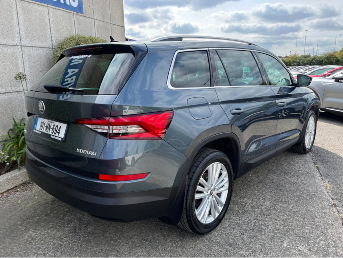 Skoda Kodiaq STYLE 7 SEATER AUTOMATIC 2.0 TDI 150H - Image 4