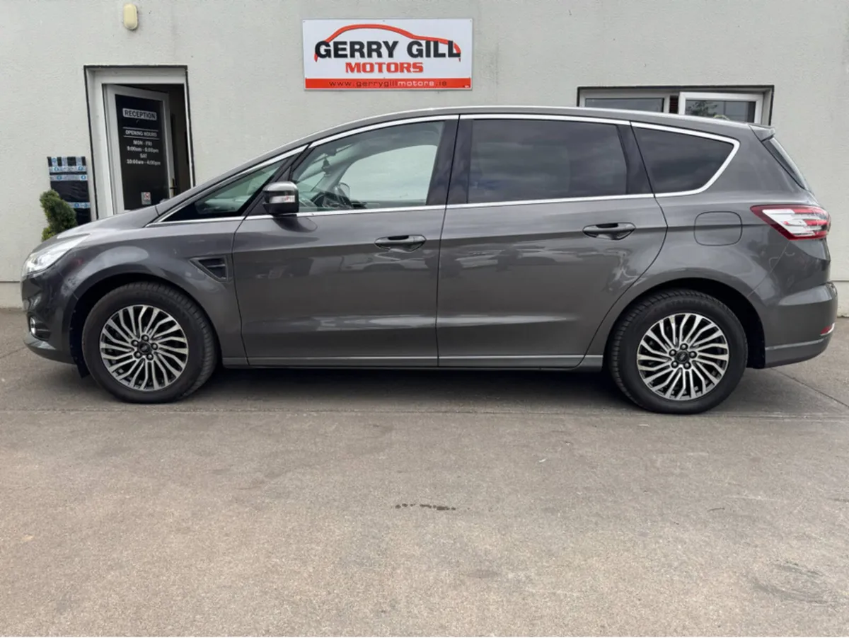 Ford S-Max 2.0 TITANIUM ECOBLUE 150PS - Image 4