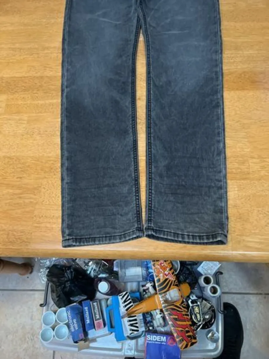 Diesel jogg jeans O69SY. NEW. 30x32. Tapered. Grey - Image 3