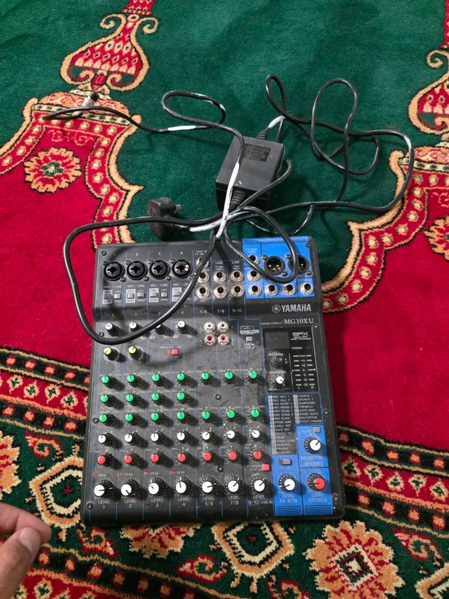 Yamaha mixerModel: Yamaha MG10XU 10-Channel Analog - Image 4