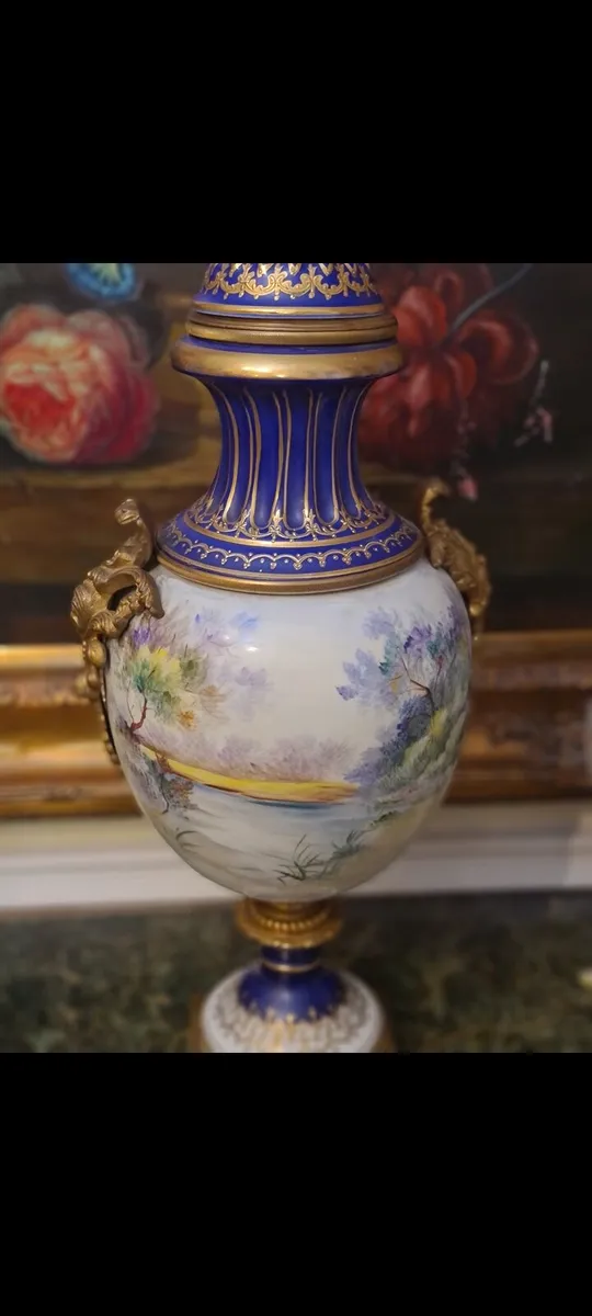 Large vintage vase - Image 2