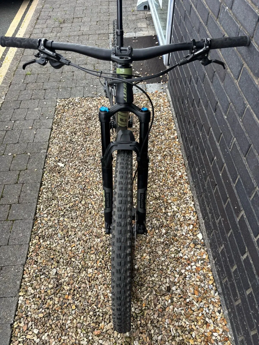Giant Trance 29 2 Full Suspension Mountain Bike - Image 3