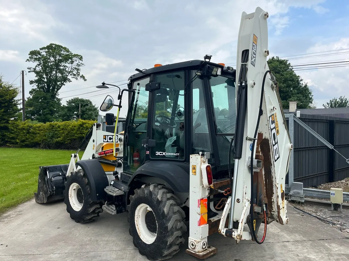 JCB 3CX Compact - Image 2