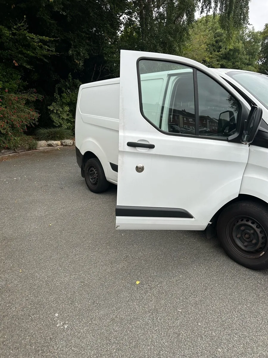 Ford Transit custom - Image 3
