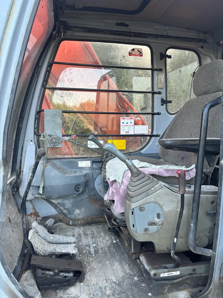 Hitachi EX165 - Image 2