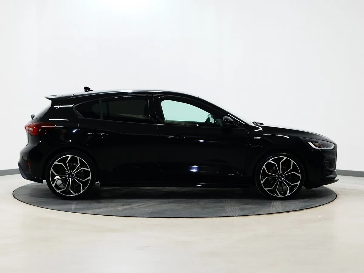 *30* 2024 Ford Focus 1.0 ST-LINE MHEV - Image 3