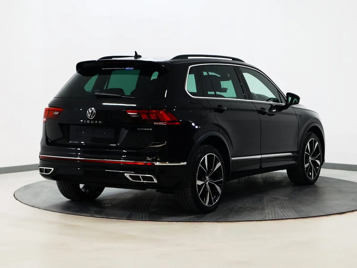 *18* 2023 Volkswagen Tiguan 1.4TSI R-LINE PHEV - Image 4