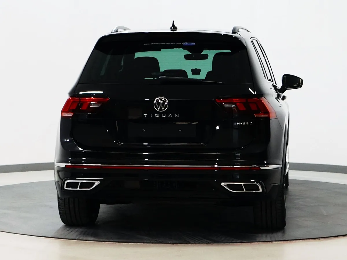 *18* 2023 Volkswagen Tiguan 1.4TSI R-LINE PHEV - Image 4