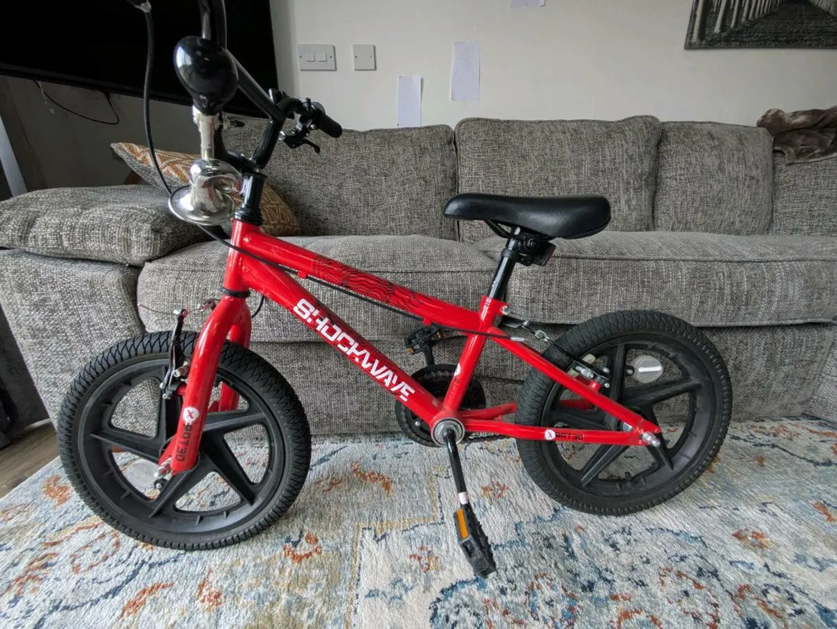 Kids bike 16" Shockwaves brand - Image 1