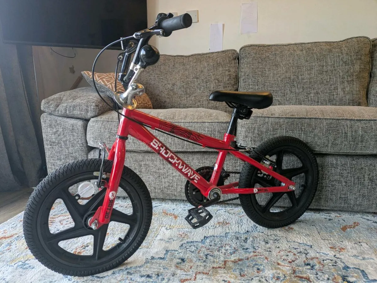 Kids bike 16" Shockwaves brand - Image 3