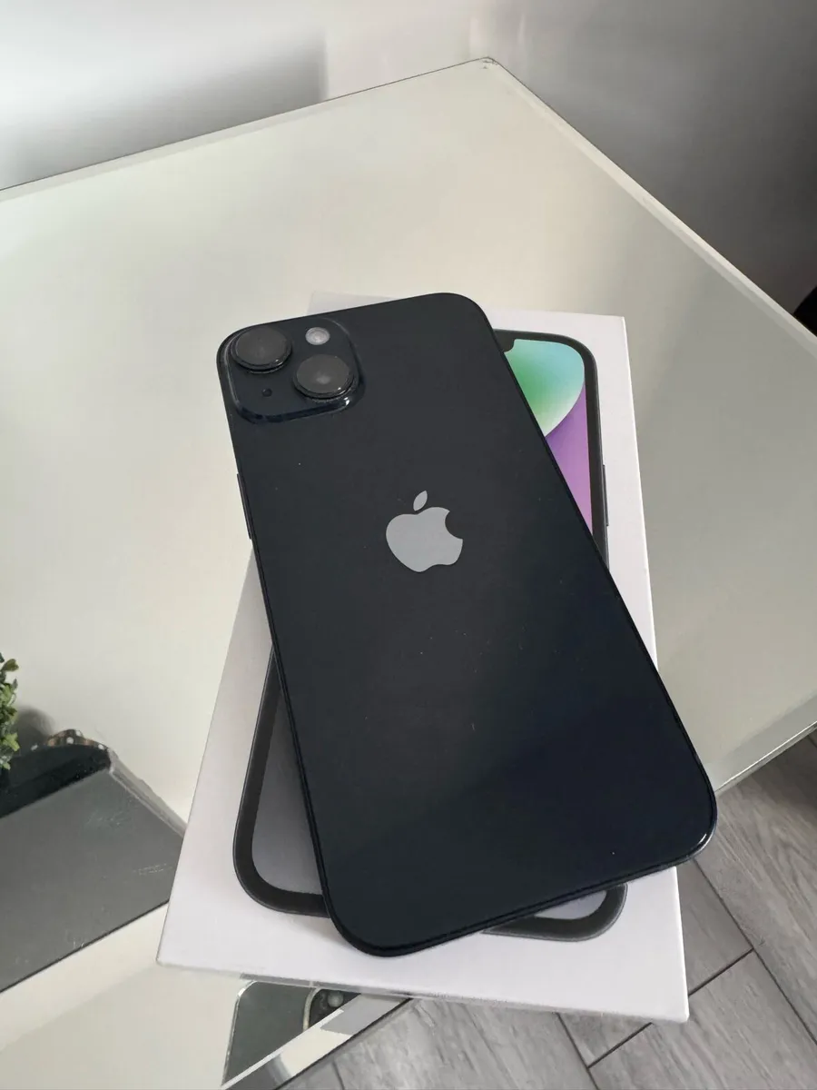 iPhone 14 black unlocked - Image 4