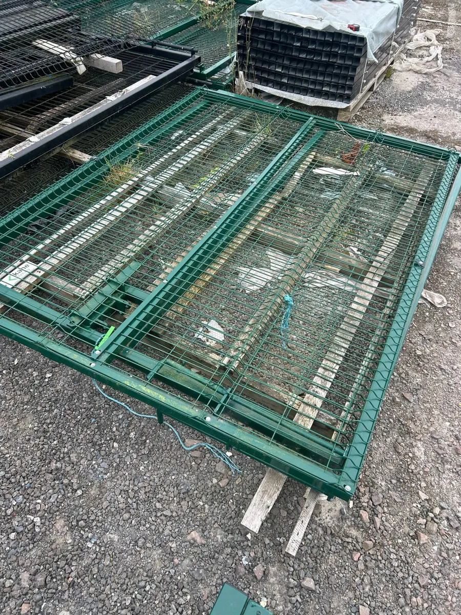 Double Leaf Rigid Mesh Gate 5.20 x 2.00 - Image 1