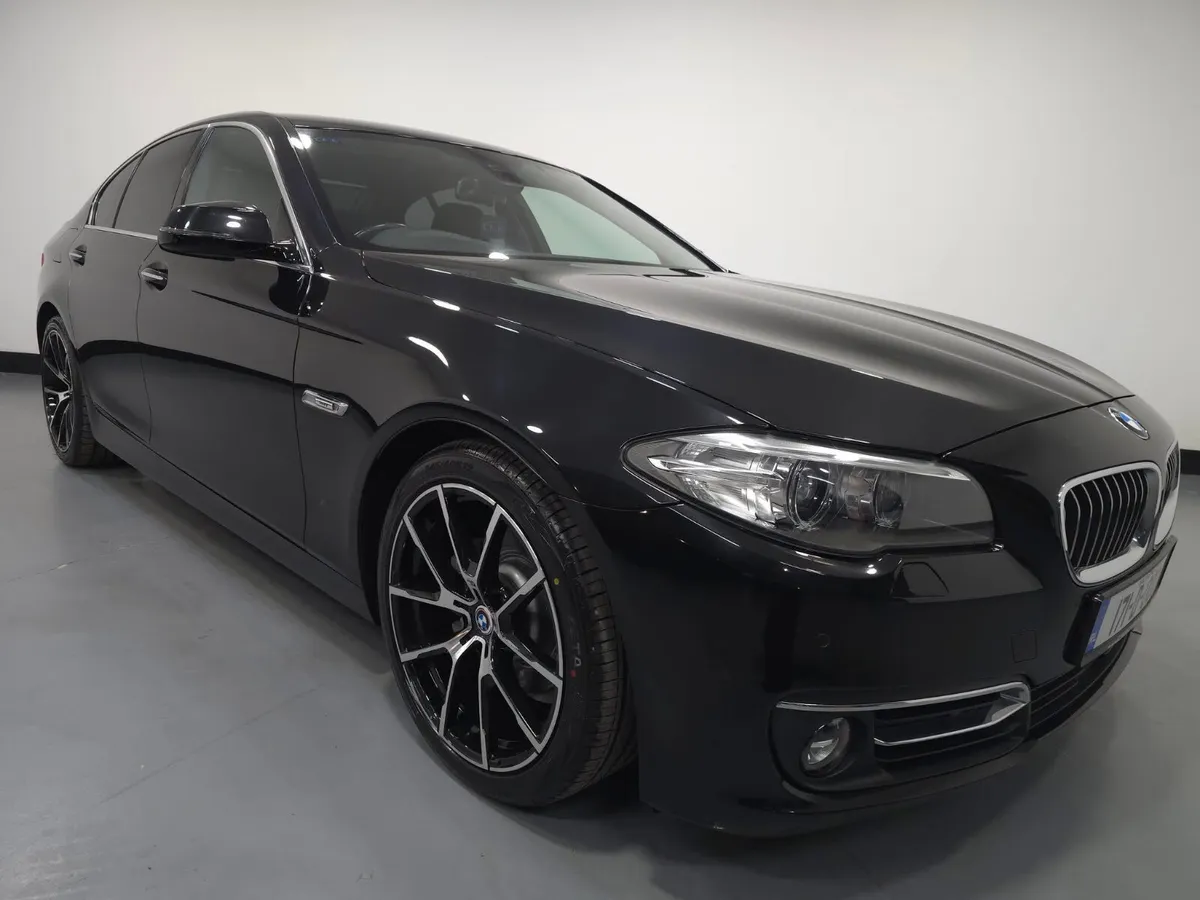 BMW 523D Luxury Sport Auto - Image 1