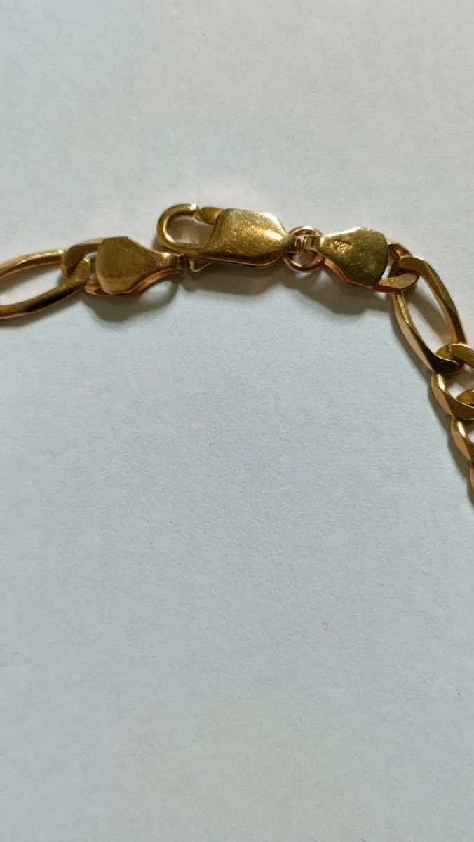 9ct Gold Curb Chain Necklace 18 inch - Image 3