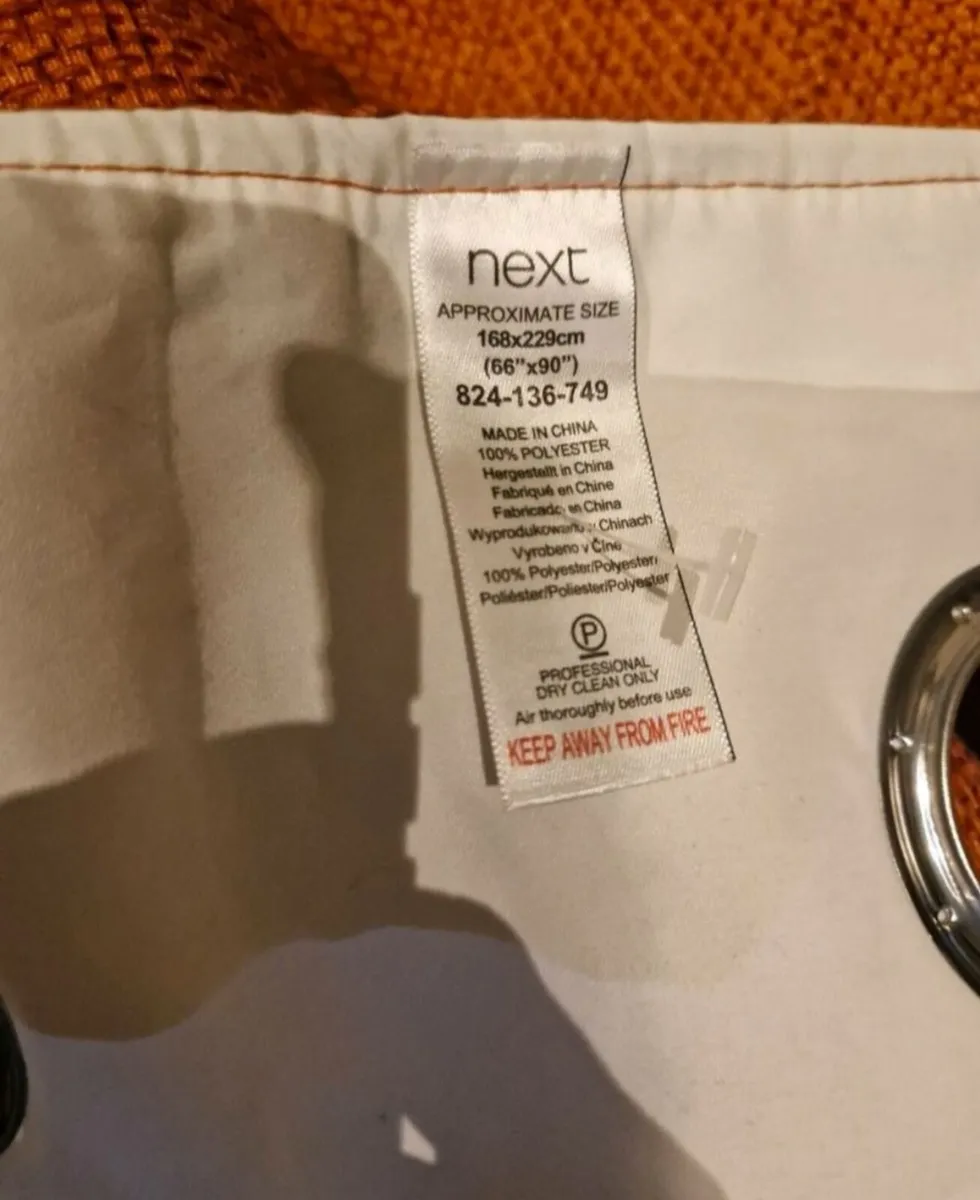 Curtains - Image 4