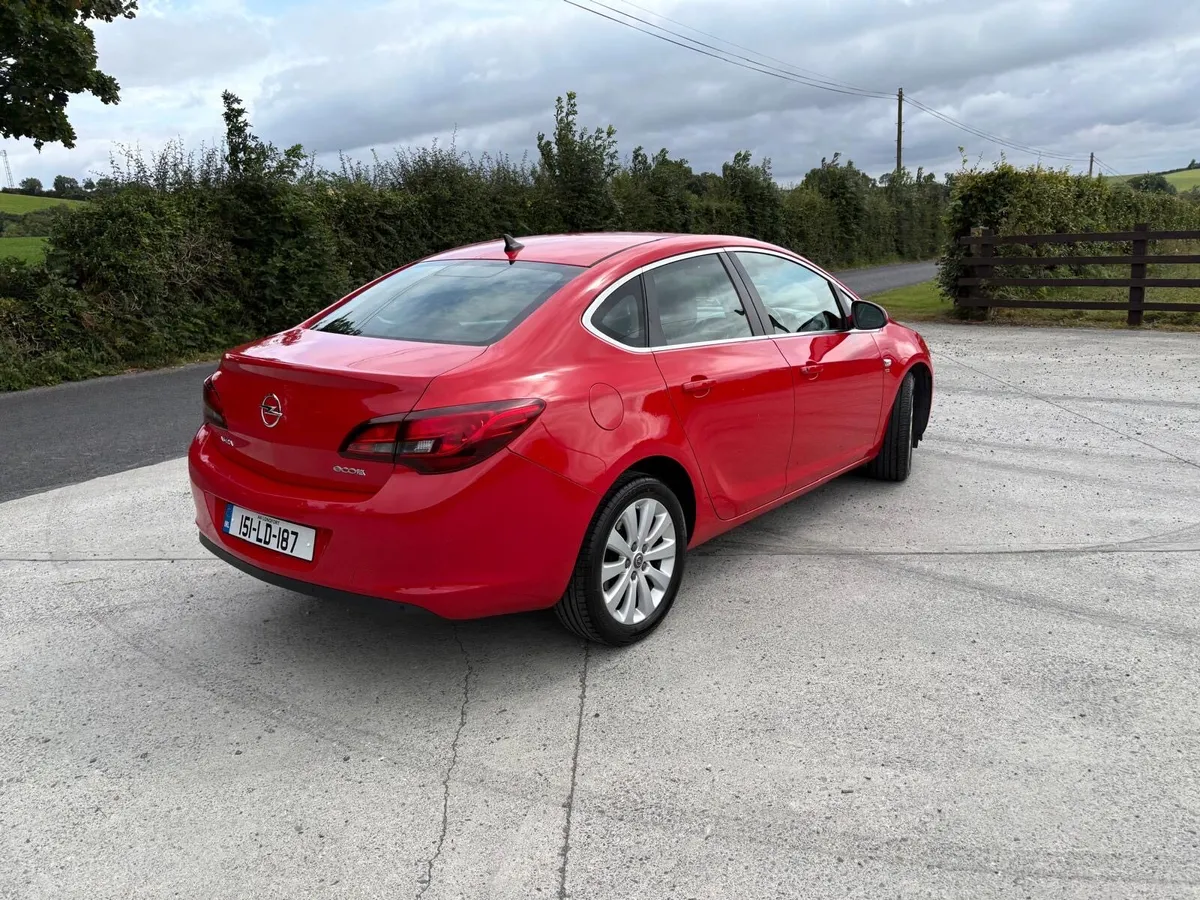 Opel Astra 1.6CDTI HIGH SPEC 2015 *MINT CAR* - Image 4