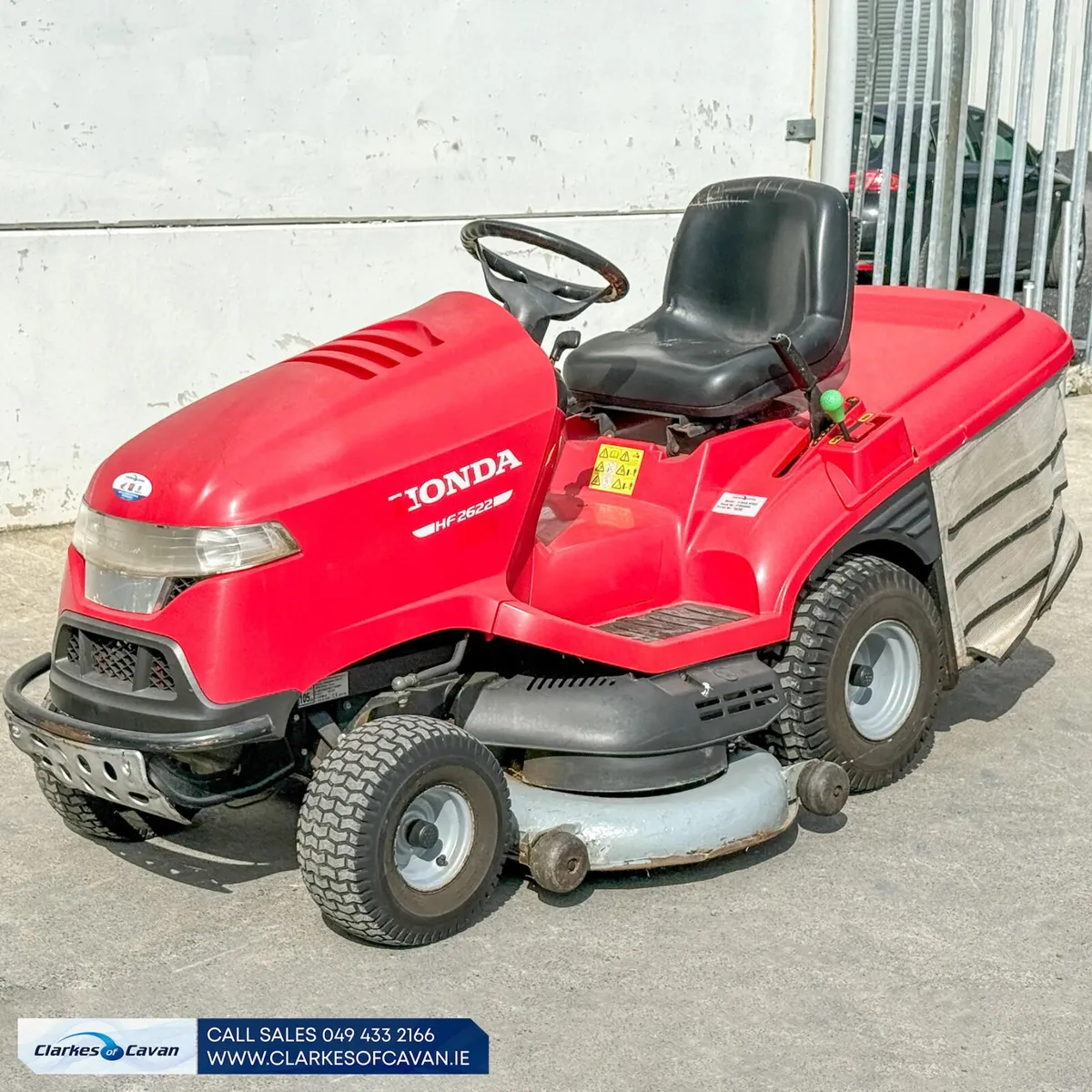 Used 2016 Honda HF2622 Lawnmower - Image 1