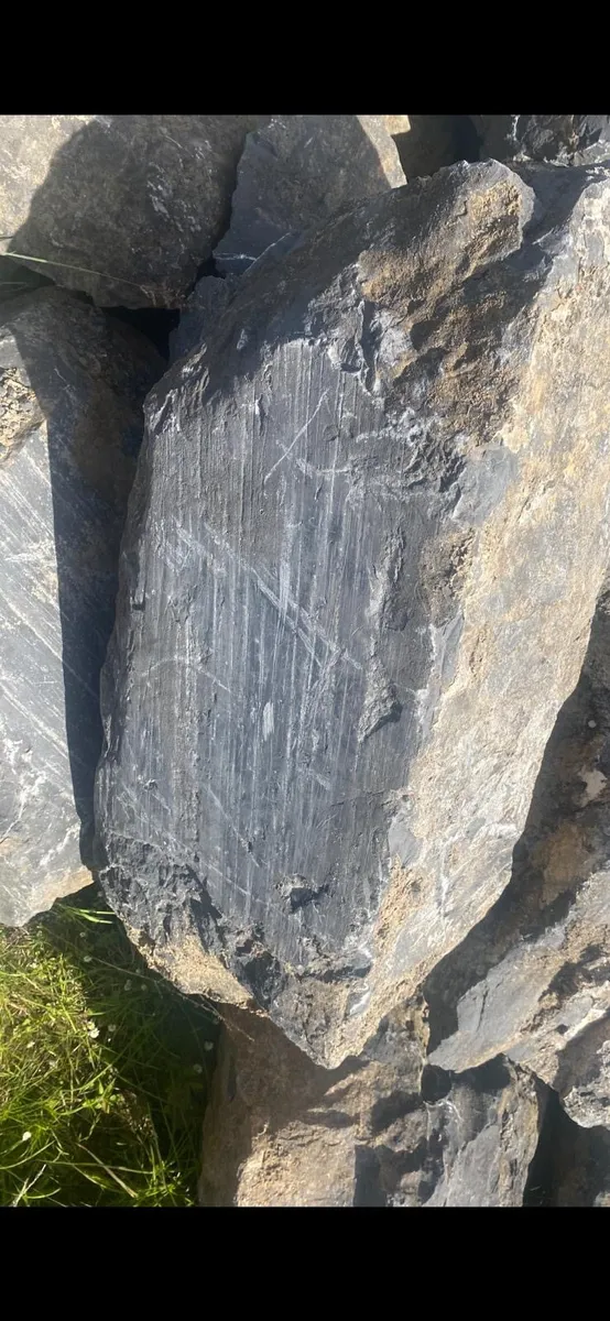 Armour rock - Image 2