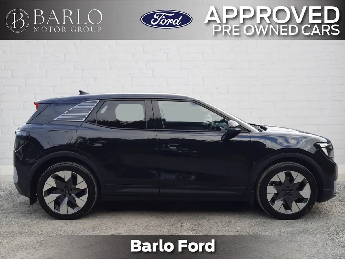 Ford Explorer Premium 77kwh EXT Range 286PS RWD - Image 4