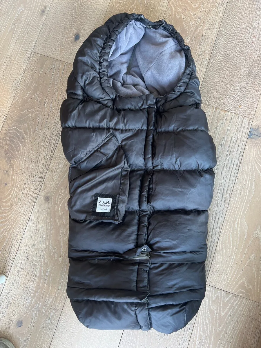 7am Enfant extendable baby blanket